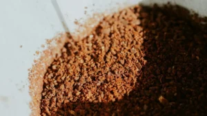 marc de cafe au jardin — Marc de café au jardin : engrais naturel marc de café